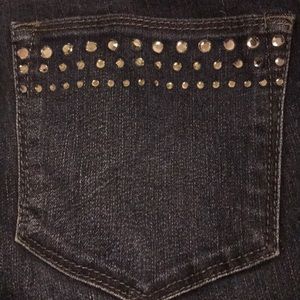 👖 a Pair of Jeans 👖